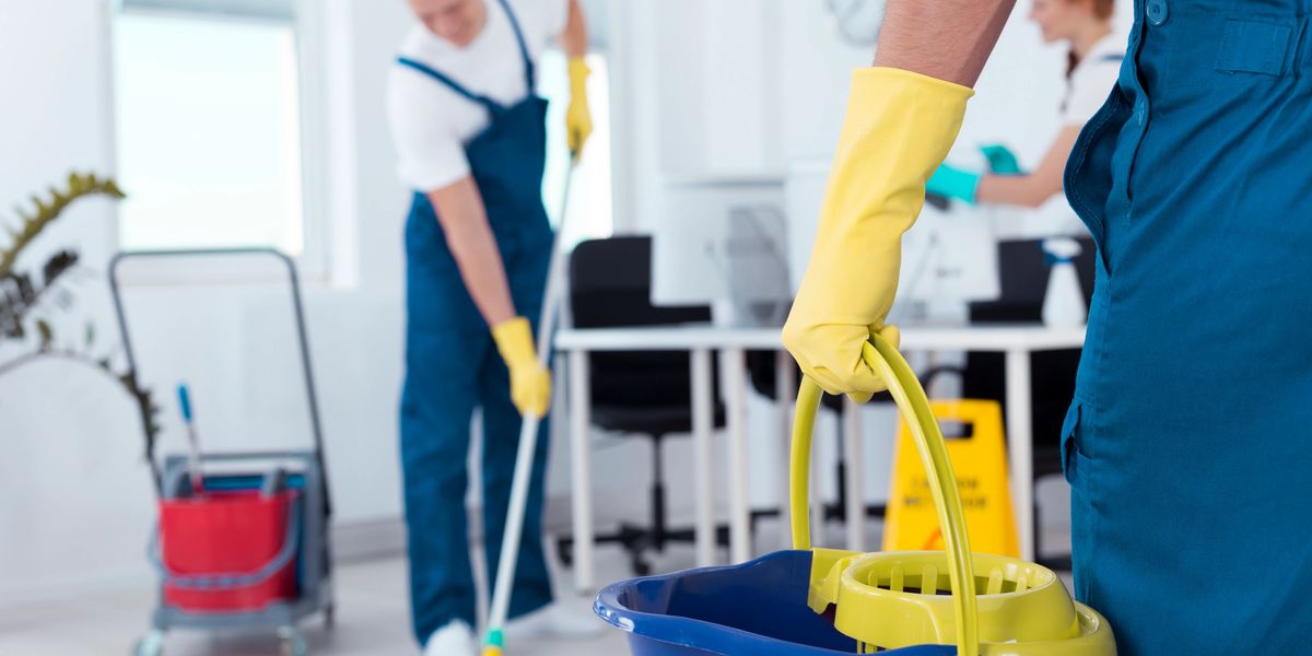 Detailed move-out cleaning